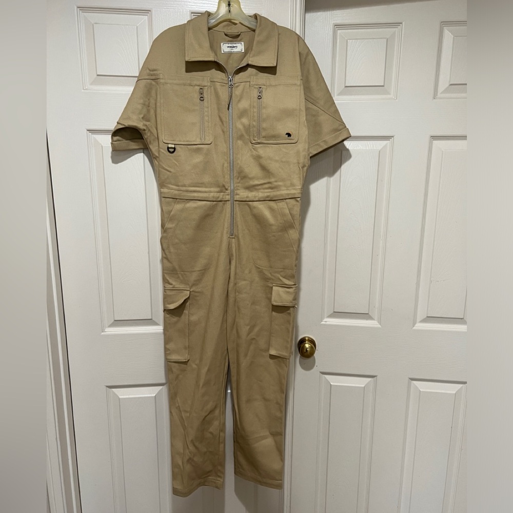 Wondery Juniper Camp Safari Tan  Zoo Cotton Women’s‎ utility jumpsuit size small